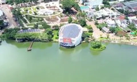 Bắt nguyên phó chủ tịch huyện biến 'đất vàng' công viên thành đất tư