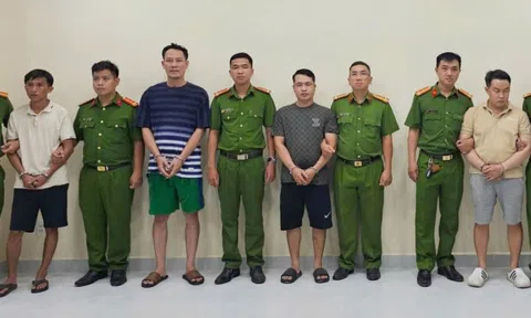 Phá đường dây sản xuất, mua bán dầu nhớt giả quy mô lớn ở TPHCM