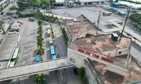 Cảnh đìu hiu tại bến xe hiện đại nhất Thủ đô