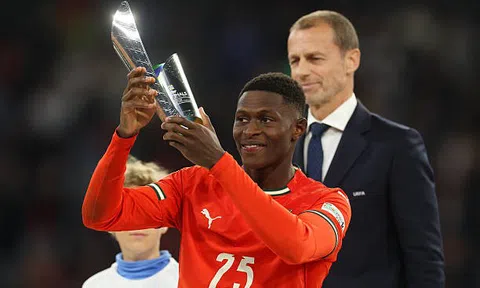 Cầu thủ xuất sắc nhất Nuno Mendes tự hào 'bắt chết' Lamine Yamal ở chung kết Nations League 2024/25