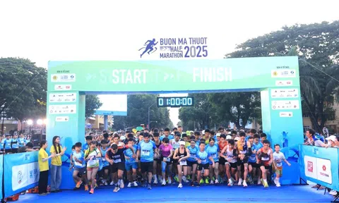 Trích 300 triệu đồng từ giải chạy bộ ủng hộ chương trình xóa nhà tạm, nhà dột nát