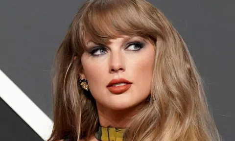 Taylor Swift cầu cứu
