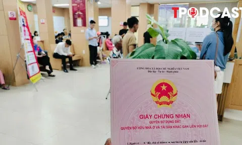 Từ ngày 1/7, UBND cấp xã phường được cấp sổ đỏ lần đầu cho người dân