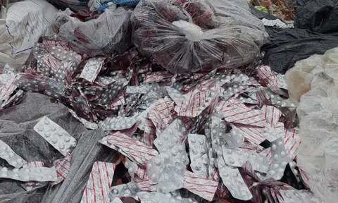 Thuốc còn nguyên vỉ và hạn sử dụng vứt bên đường, Sở Y tế Đà Nẵng nói gì?