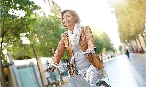 Đạp xe có thể giảm nguy cơ mắc bệnh mất trí nhớ Alzheimer
