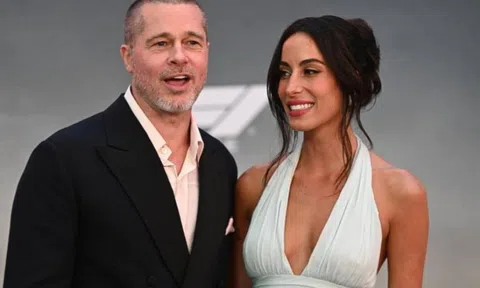 Brad Pitt bên bạn gái kém 29 tuổi