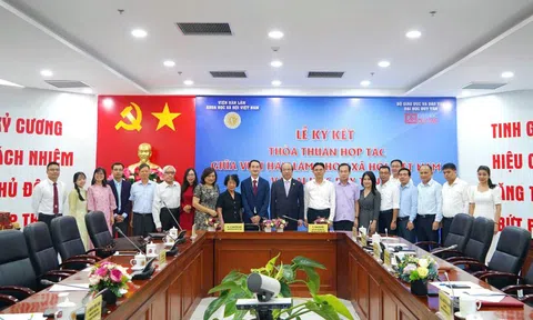 ĐH Duy Tân ký kết Thỏa thuận Hợp tác với Viện Hàn lâm Khoa học Xã hội Việt Nam