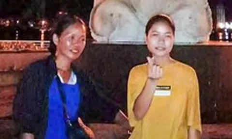 Con gái vỡ òa vui mừng khi tìm được mẹ bị lạc sau hơn 3 tháng tìm kiếm