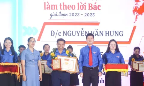 Thanh niên tiên tiến làm theo lời Bác thắp sáng những vùng quê