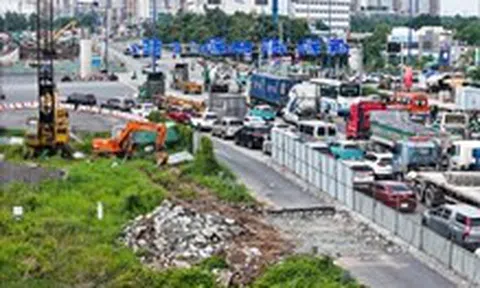 Nút giao An Phú nguy cơ chậm tiến độ: Do mặt bằng hay tổ chức thi công thiếu quyết liệt?