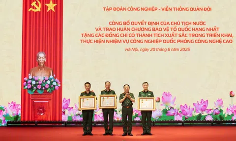 Chủ tịch nước tặng thưởng Huân chương bảo vệ Tổ quốc hạng Nhất cho các lãnh đạo tập đoàn Viettel