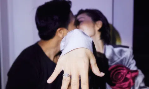 Phía sau màn cầu hôn của Lê Thu Trang