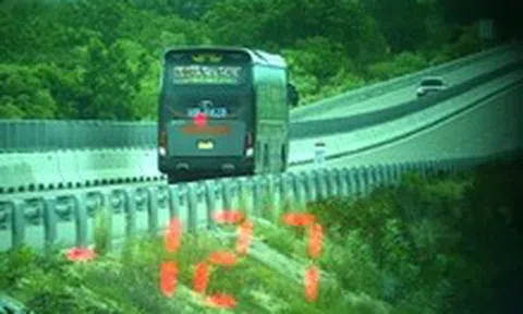 Tài xế xe giường nằm lao 127km/h trên cao tốc Cam Lâm - Vĩnh Hảo