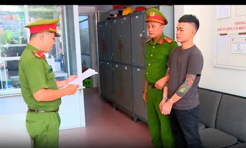 Tạm giữ đối tượng hành hung nhân viên y tế
