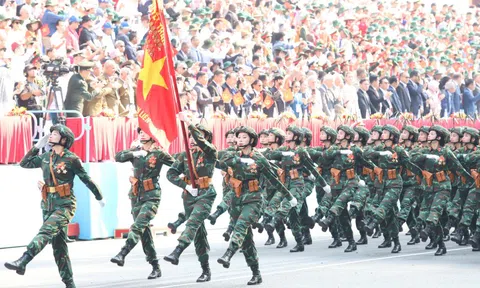 Biểu diễn múa súng, quân nhạc... ở TPHCM chào mừng 80 năm Ngày truyền thống Bộ Tổng Tham mưu