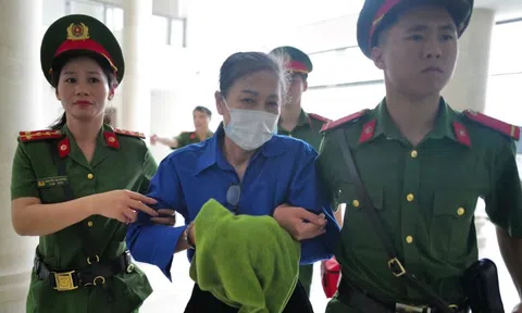 Bà Hoàng Thị Thúy Lan mắc hội chứng ngưng thở, cựu Bí thư Tỉnh ủy Phú Thọ đột quỵ