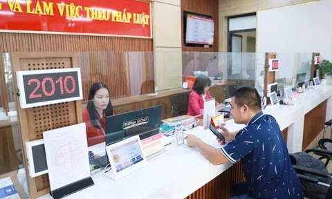 Xem xét nhiều nghị quyết triển khai chính quyền địa phương 2 cấp ở Hà Nội