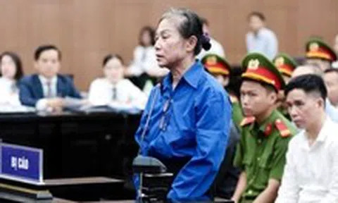 Bà Hoàng Thị Thúy Lan khai chỉ nhận 25 tỉ và 1 triệu USD, có lấy làm từ thiện, giúp người nghèo