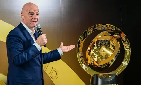 Gần 80 triệu đồng cho tấm vé gặp Chủ tịch FIFA