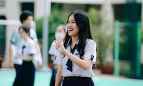 Đề môn toán thi tốt nghiệp THPT 2025