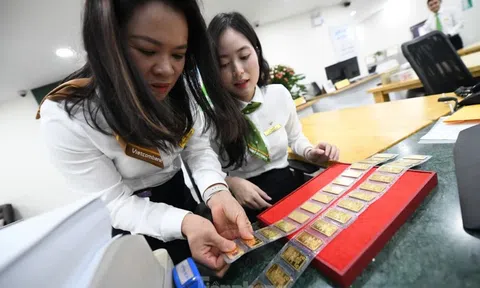 Giá vàng ở mức cao, ngân hàng cảnh báo lừa đảo