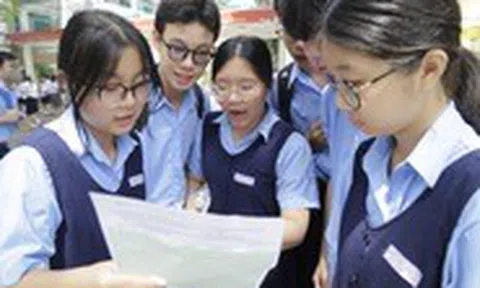 Thí sinh cần làm gì sau khi biết điểm chuẩn vào lớp 10 ở TP.HCM?