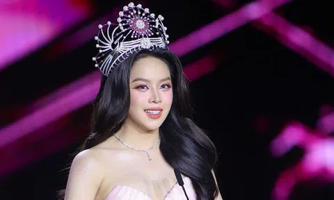 Hoa hậu Thanh Thủy final walk kết thúc nhiệm kỳ