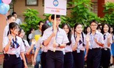 Điểm chuẩn lớp 10 giảm 'sốc' 4,25, Trường THPT Gia Định nói gì?