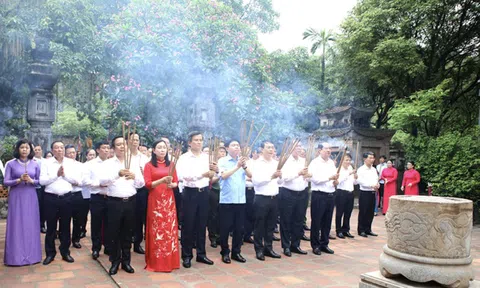 Lãnh đạo Ninh Bình, Hà Nam, Nam Định dâng hương tại Cố đô Hoa Lư nhân dịp hợp nhất tỉnh