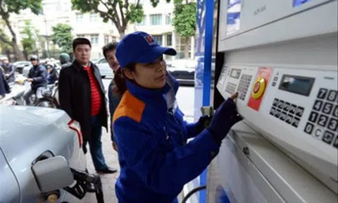 Doanh nghiệp xăng dầu lại kêu trời