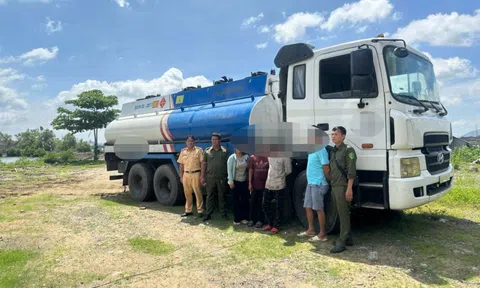 Phát hiện gần 5.000 lít dầu D.O không nguồn gốc vận chuyển trên sông Thị Vải