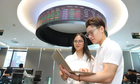 Nhiều công ty chứng khoán tăng phí từ ngày mai