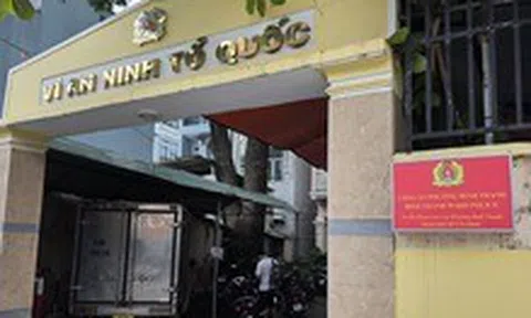 Nhiều trụ sở công an ở TP.HCM đổi bảng tên phường mới