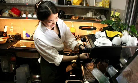 Người trẻ 'sống chậm' để gắn kết yêu thương