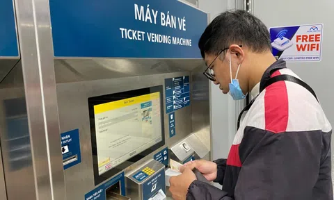 Mua vé tự động đi metro TPHCM bị trả lại tiền liên tục, người dân cần lưu ý gì?
