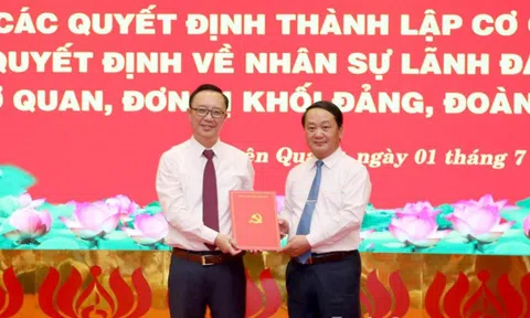 Phó Bí thư Thường trực Tỉnh ủy Hà Giang nghỉ hưu trước tuổi