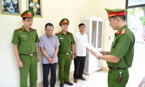 Khởi tố, bắt tạm giam giám đốc doanh nghiệp sản xuất mỹ phẩm giả