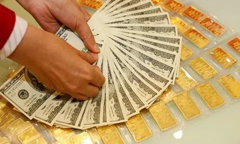 Giá vàng tăng, USD lên kịch trần