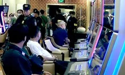 Ca sĩ chơi 4,3 triệu USD, giám đốc chơi 1 triệu trong vụ án đánh bạc 107 triệu USD