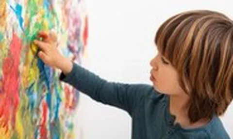 Thói quen mút ngón tay ở trẻ em: Hiểu đúng để phòng ngừa và điều trị