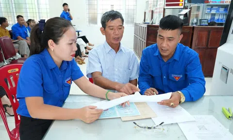 'Ai cũng vui vẻ vì thủ tục được giải quyết nhanh gọn'