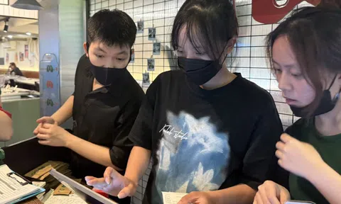 Chợ xưa, hóa đơn mới: Tiểu thương tập quen bấm máy thay ghi tay