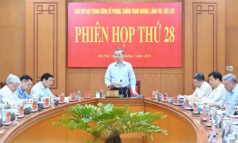 Tổng Bí thư: Tham nhũng, lãng phí không chỉ có tội mà còn có lỗi rất lớn với Đảng, Nhà nước và Nhân dân