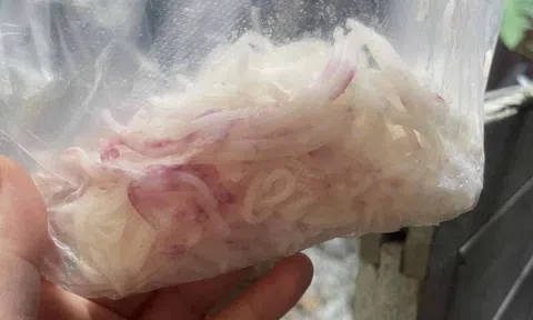 Đà Nẵng: Thêm người dân mua bún tươi về ăn bỗng đổi màu sau một đêm