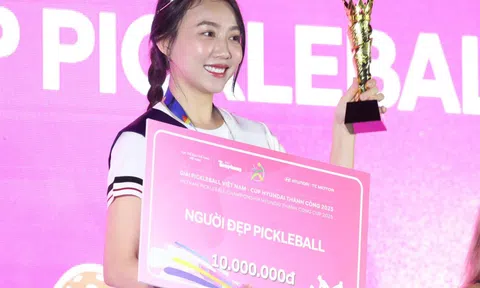 Diễn viên Huỳnh Hồng Loan được vinh danh Người đẹp Pickleball của Giải Pickleball Việt Nam 2025