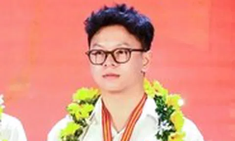 Nam sinh cấp THPT duy nhất đoạt giải nhất tin học văn phòng thế giới cấp quốc gia