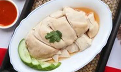 Cơm gà Hải Nam không cần thêm nước xốt vẫn ngon, luyện tập tạo nên hoàn hảo