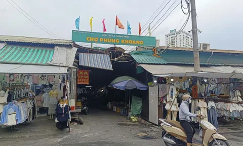 Tiểu thương ở chợ Phùng Khoang bức xúc vì bị 'vạ lây' vụ thịt lợn nhiễm dịch tả lợn châu Phi