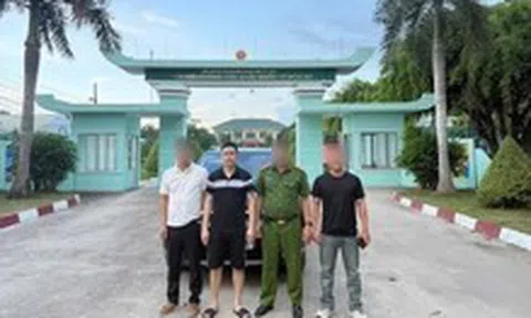 Trưởng phòng điều tra về ma túy vận động người bị truy nã từ Campuchia về nước đầu thú