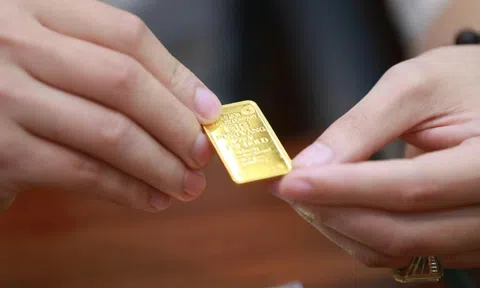 Giá vàng SJC lại lên mốc 121 triệu đồng/lượng